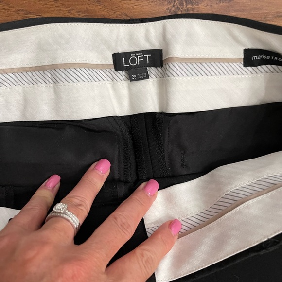 🔥🔥Host Pick🔥🔥 LOFT Marisa Trousers, Boot Cut, Black, 2S - Picture 3 of 4